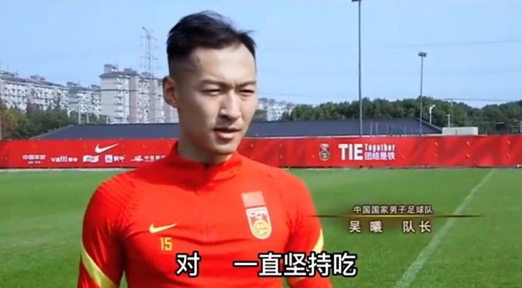 美女比基尼跳舞的图片